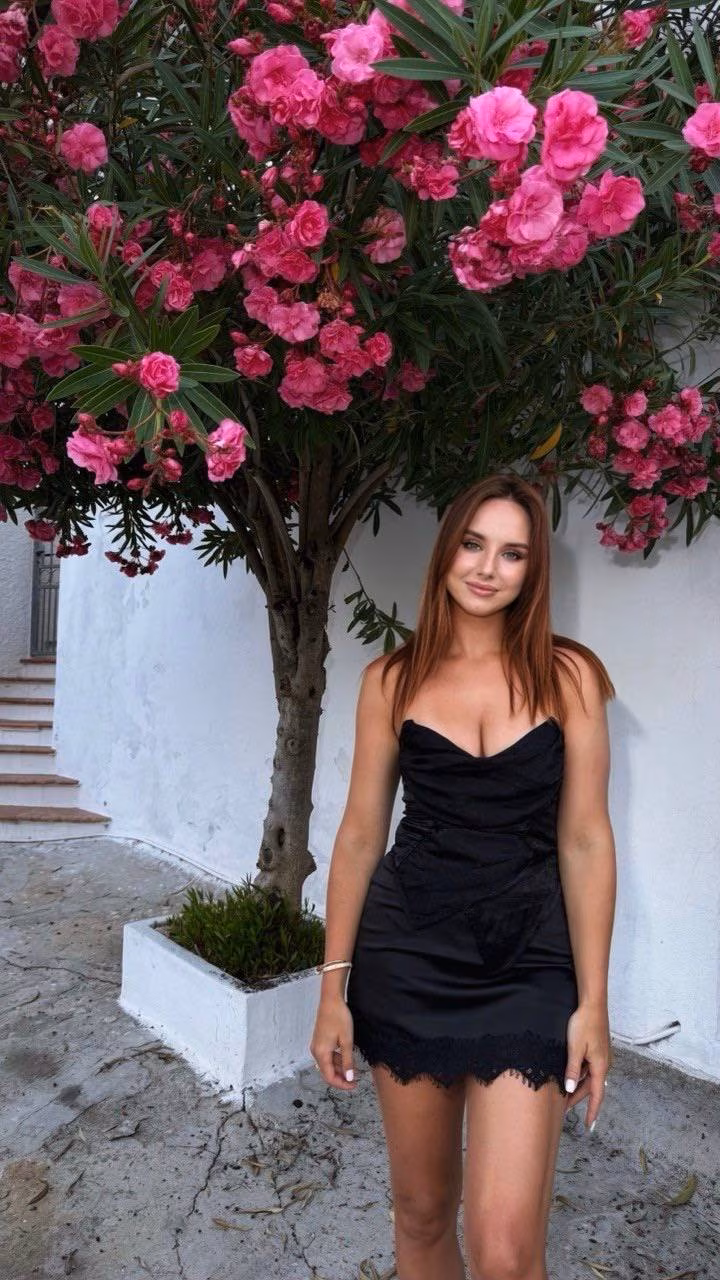 Oksana 31 Frankfurt am Main Germany mariée pour un homme compréhensif