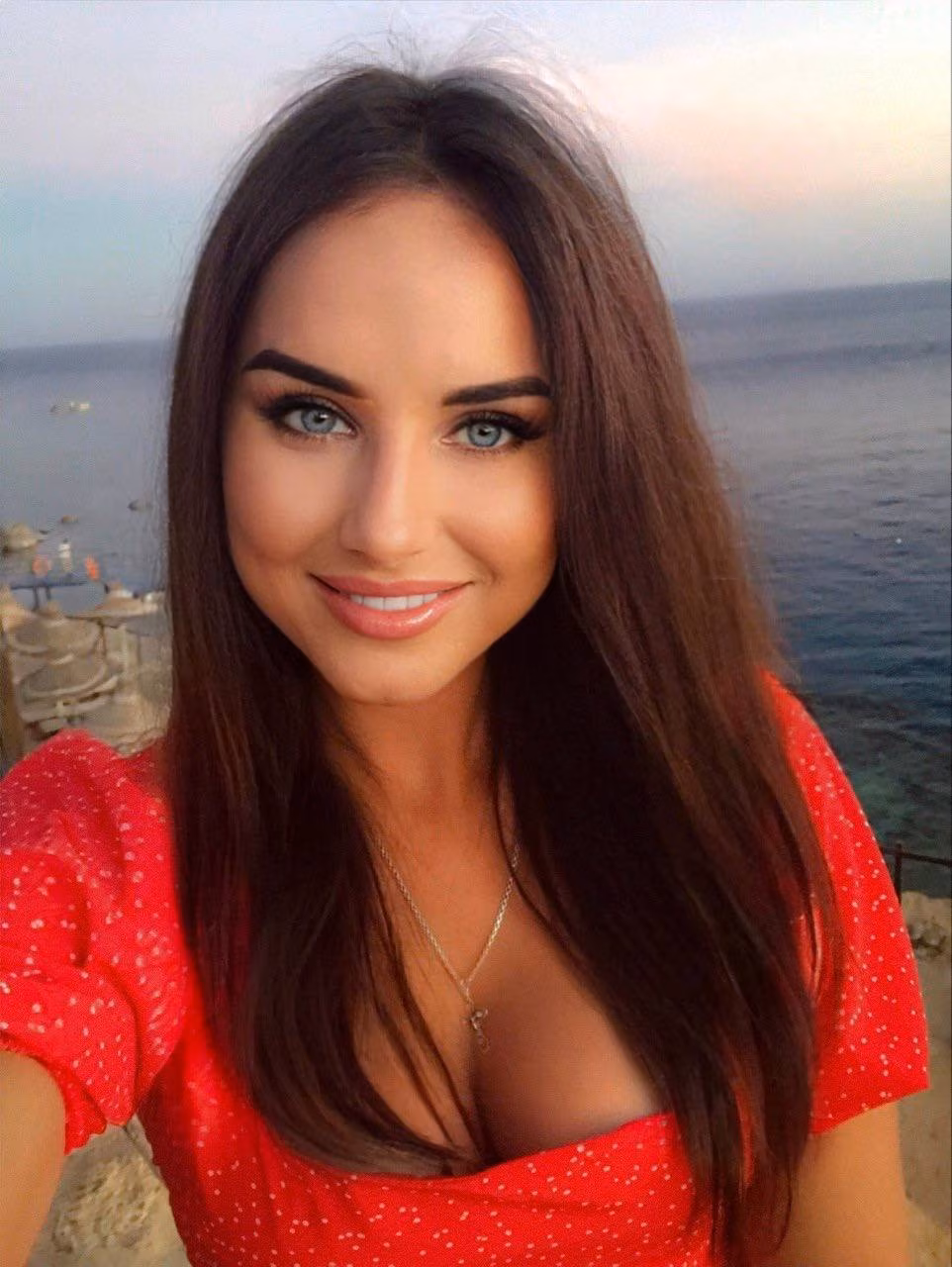 Oksana 31 Frankfurt am Main Germany mariée pour un homme compréhensif