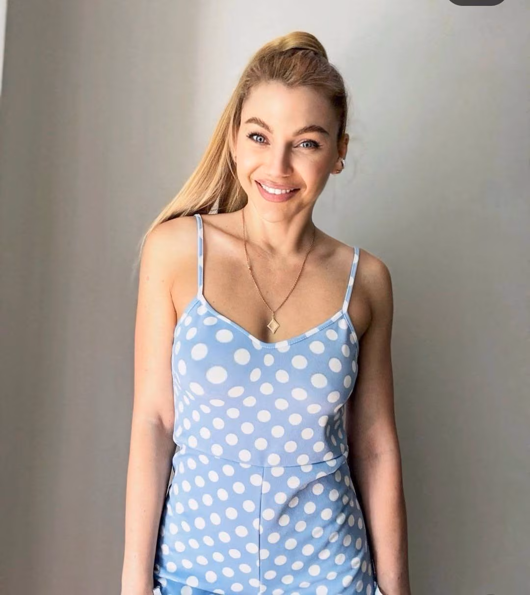 Alena 36 Kharkiv Ukraine mariée pour un homme loyal