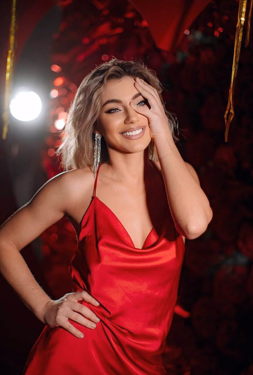 Alena 36 Kharkiv Ukraine mariée pour un homme loyal