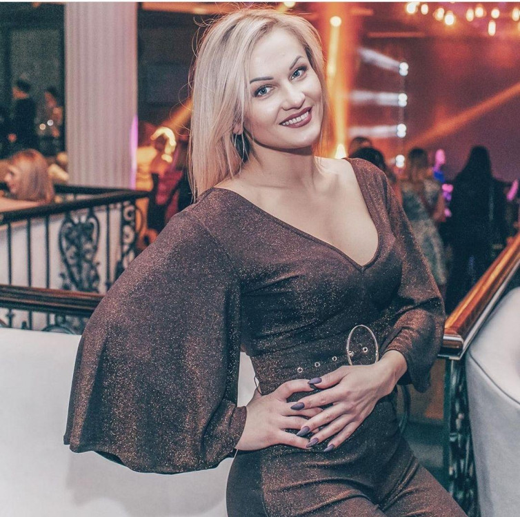 Julia femmes pour mariage russes avec photos
