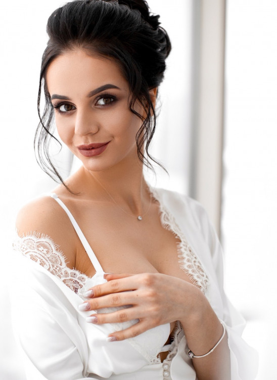 Alina femme russe barbie