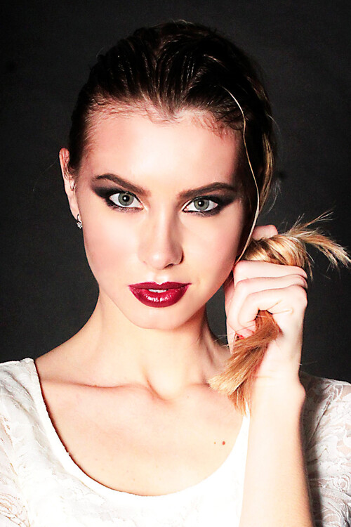 Anna femme russe barbie