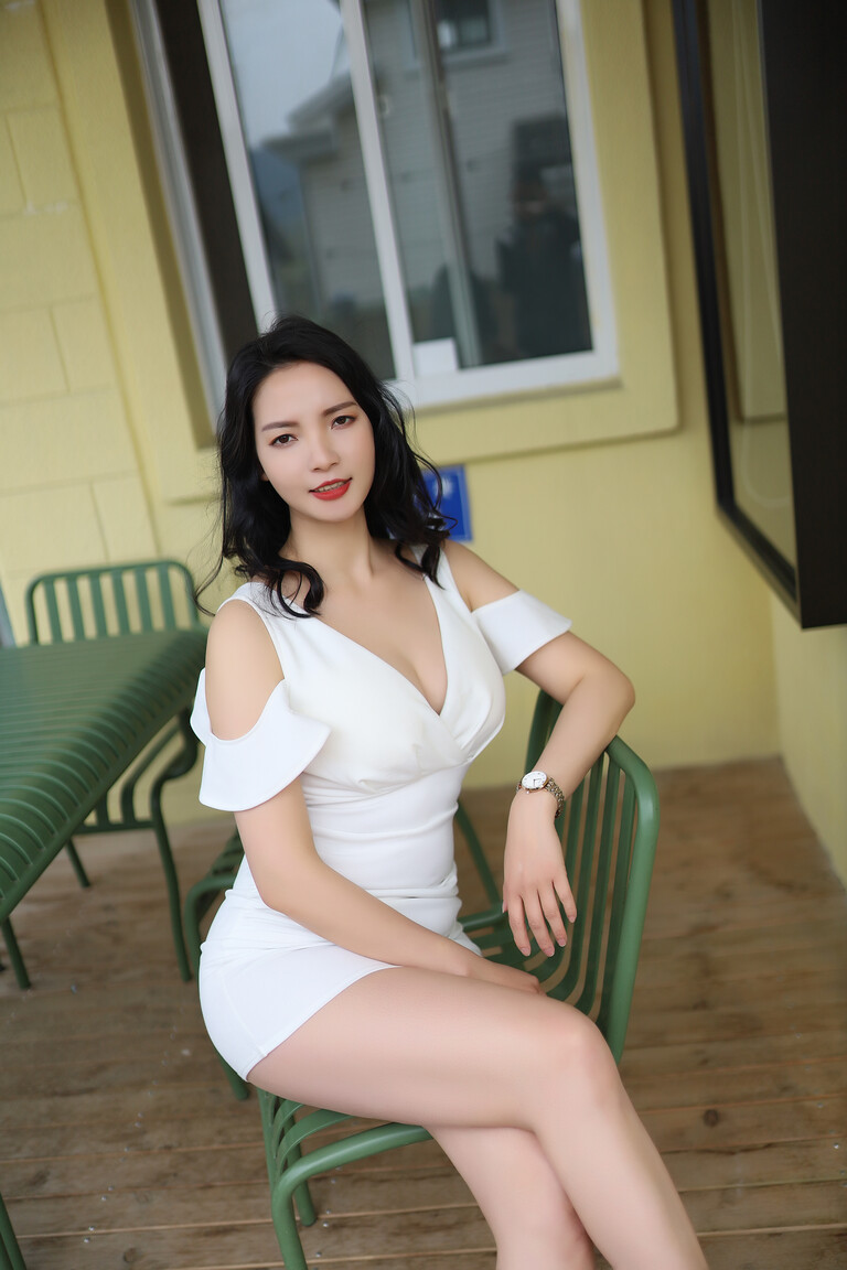 zhongxiaofeng femme russe et ukrainienne