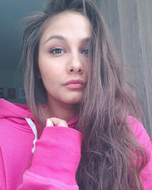 Sveta femme russe fidele