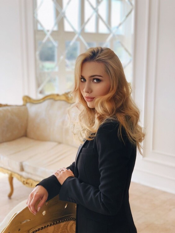Nadya femme russe fidele