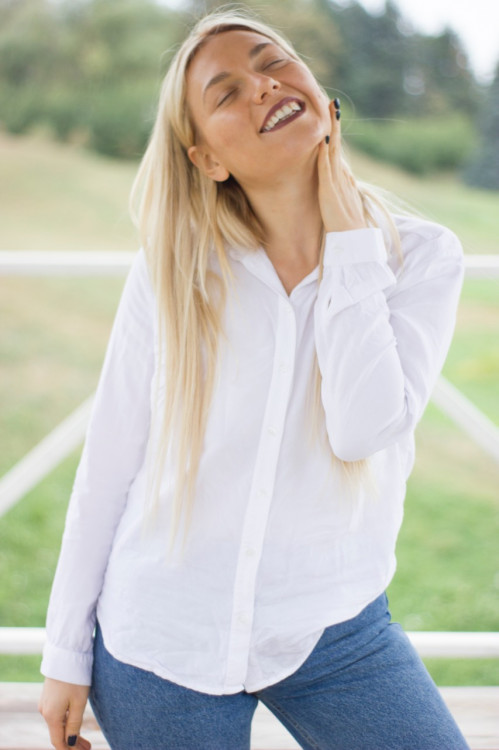 Olga femme russe foulard