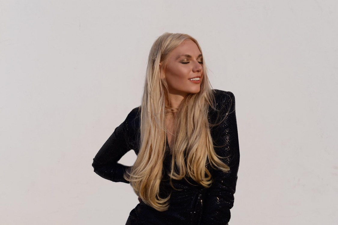 Olga femme russe foulard