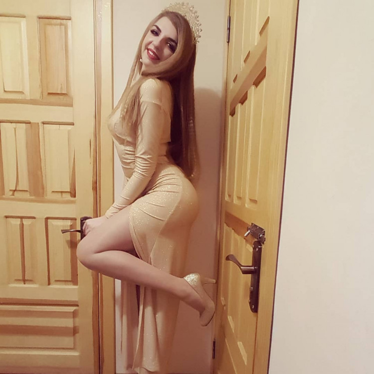 Diana femme russe jalouse