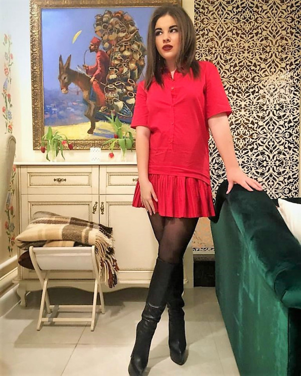 Karolina femme russe jalouse