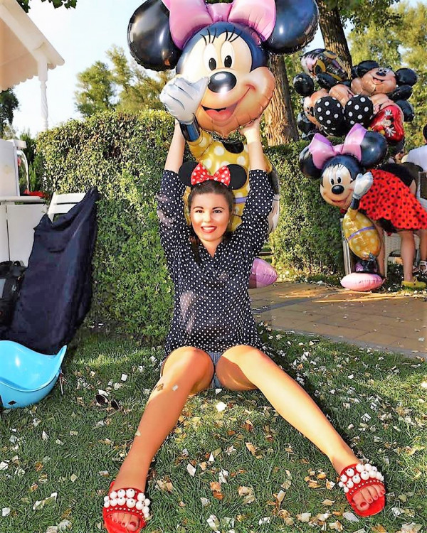 Karolina femme russe jalouse