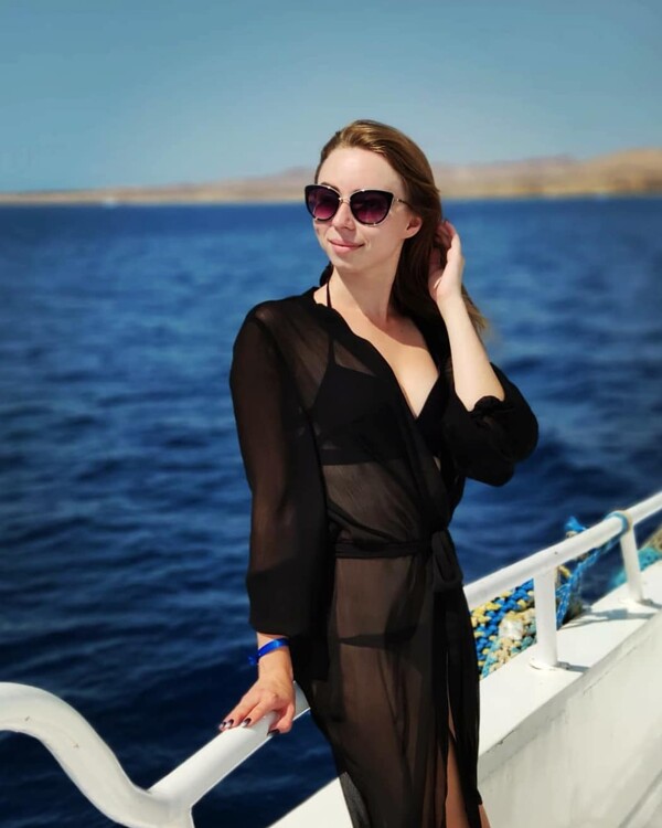 Vika femme russe jalouse