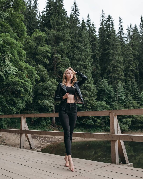Vika femme russe jalouse