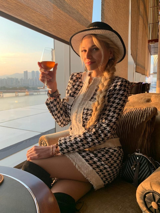 Oksana femme russe javel