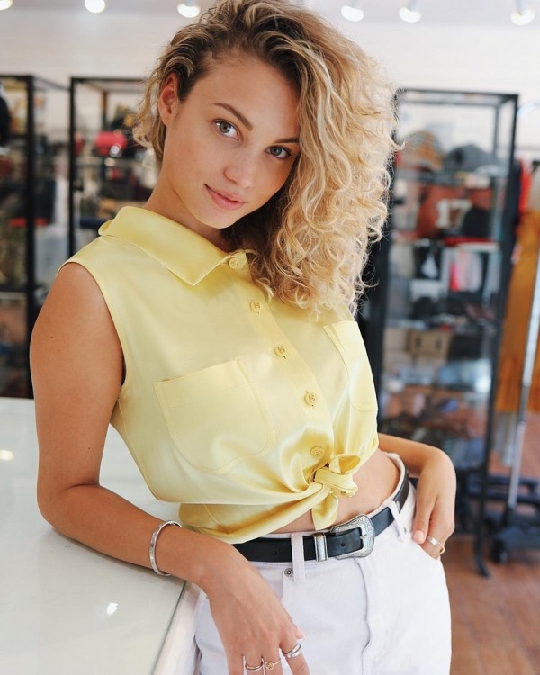 yana femme russe jvc