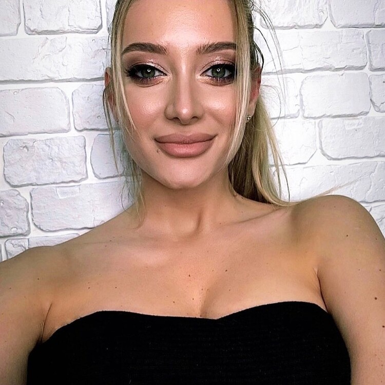 Solomiya femme russe la plus grande du monde