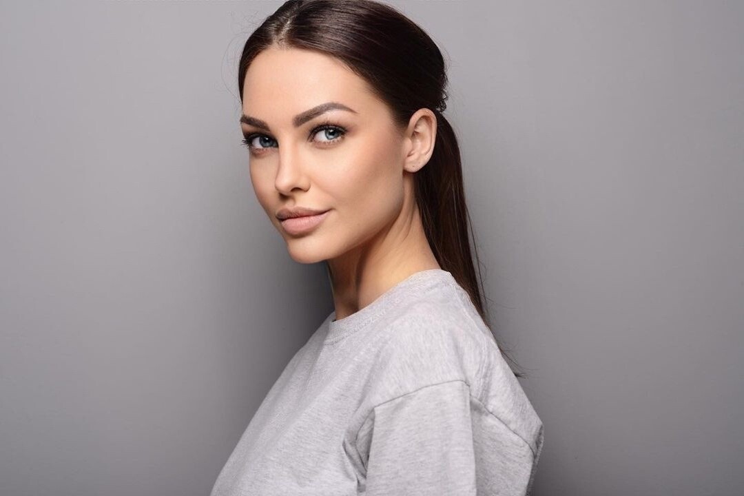 Ekaterina femme russe la plus grande du monde