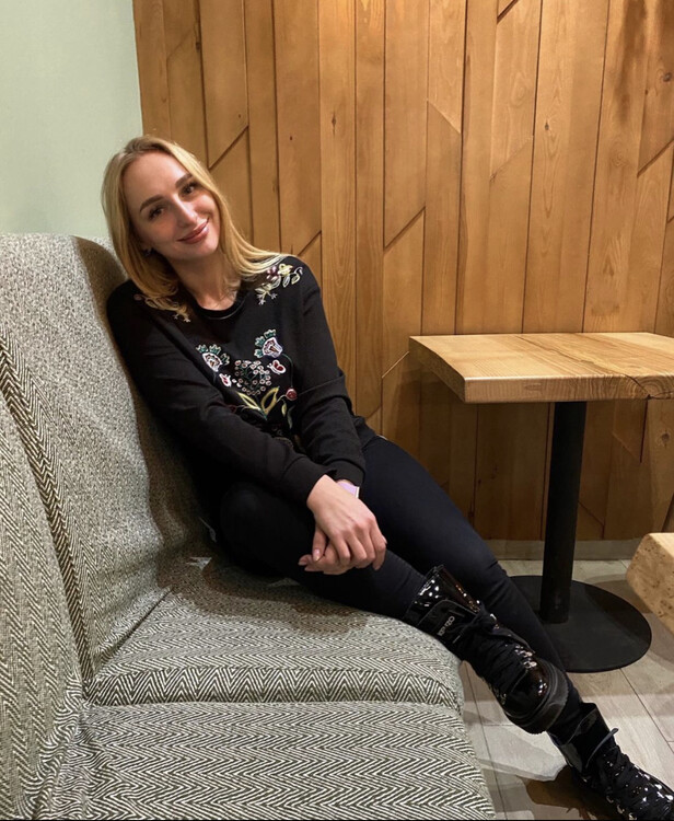 Viktoriya femme russe la plus grande du monde