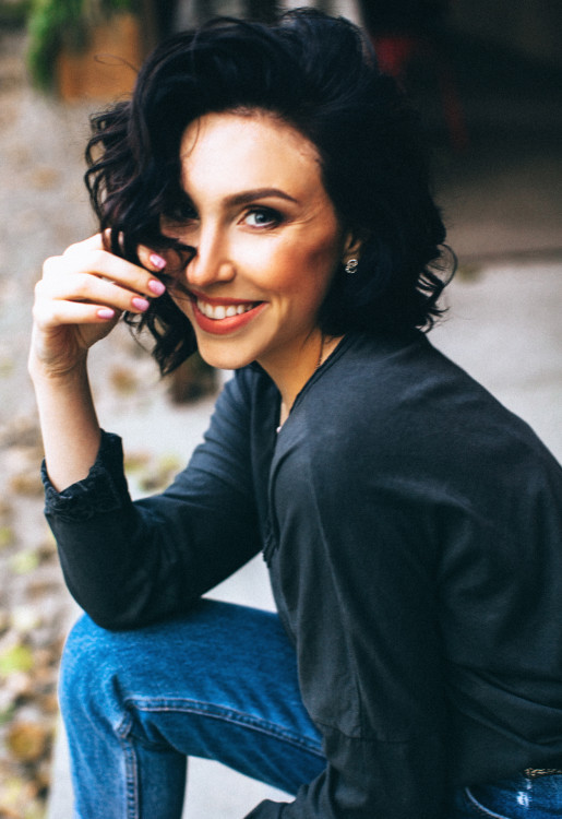 Snezhana  femme russe qui parle francais