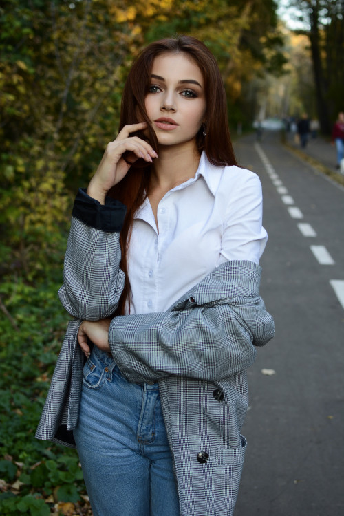 Lidy femme russe qui veulent venir france