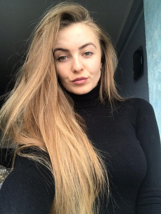 Vika femme russe type