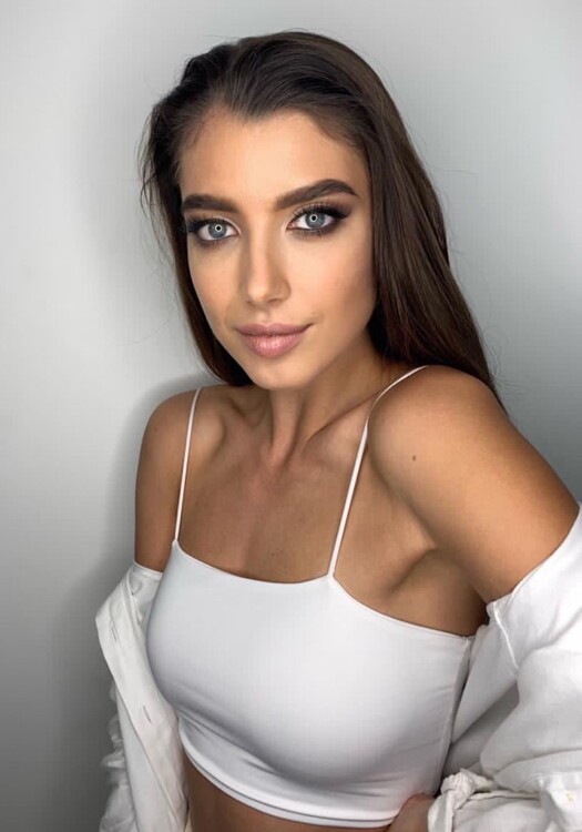 Marina femme russe type