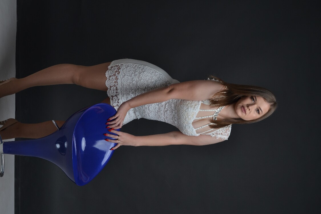 Anastasia femmes armee russe