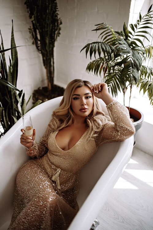 CHRISTINA femmes russes