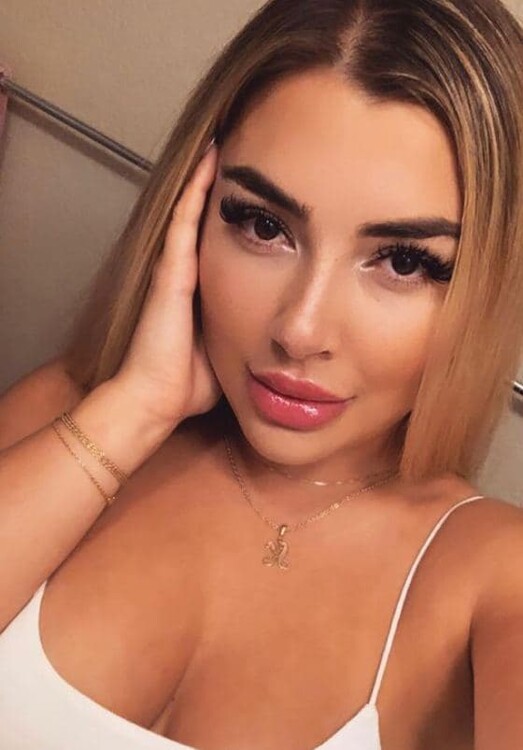 CHRISTINA femmes russes