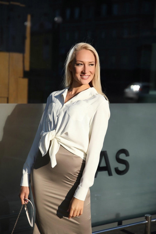 Kristy femmes russes a paris