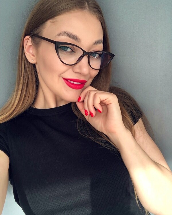 Angelina femmes russes de samara