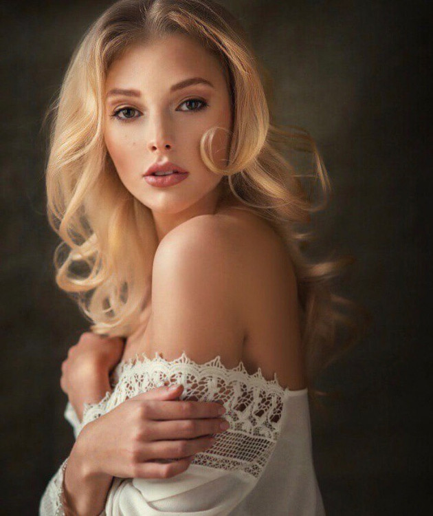 Adelina femmes russes pour rencontre