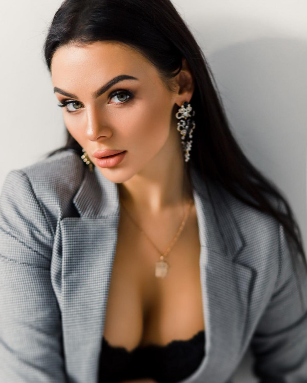 Kristina rencontres femmes russes belgique
