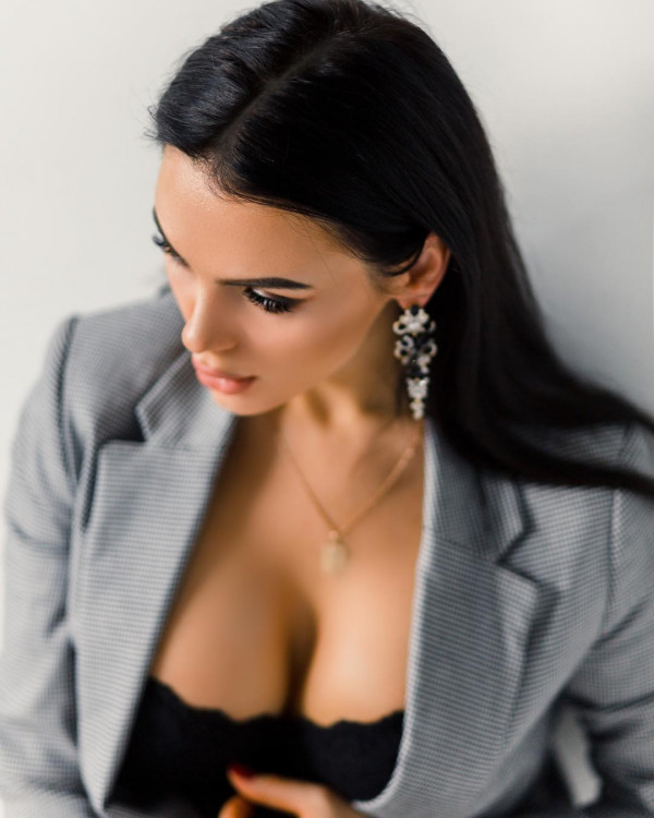 Kristina rencontres femmes russes belgique