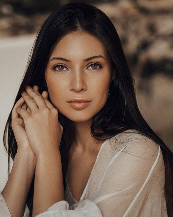 Aigul russie femme homme