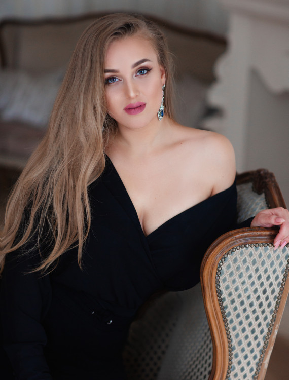 Solomiia femmes russes paris