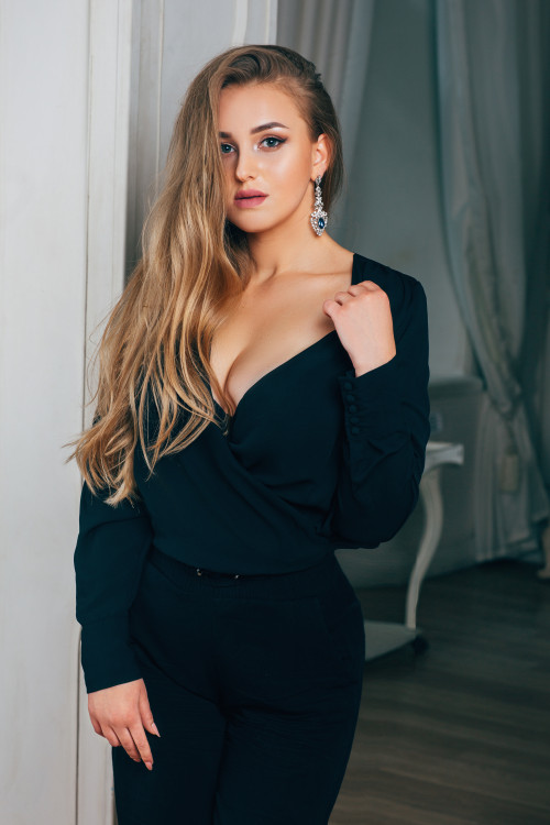 Solomiia femmes russes paris