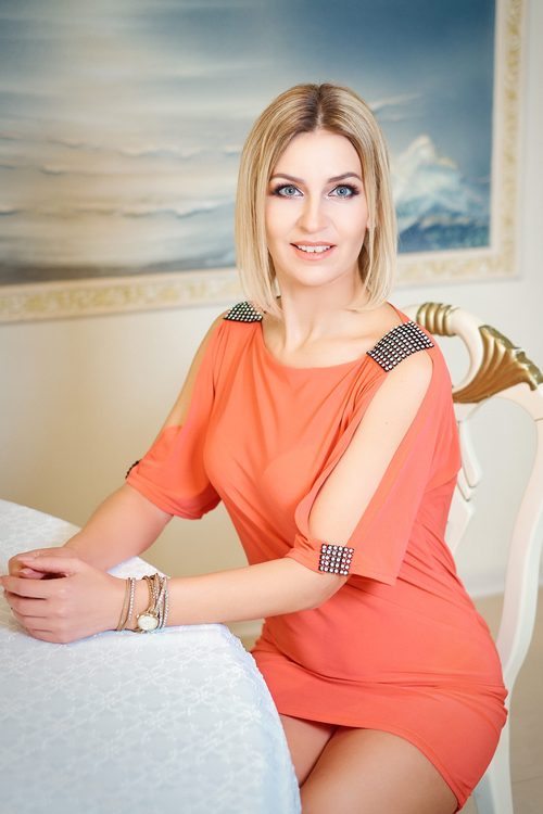 Elena 